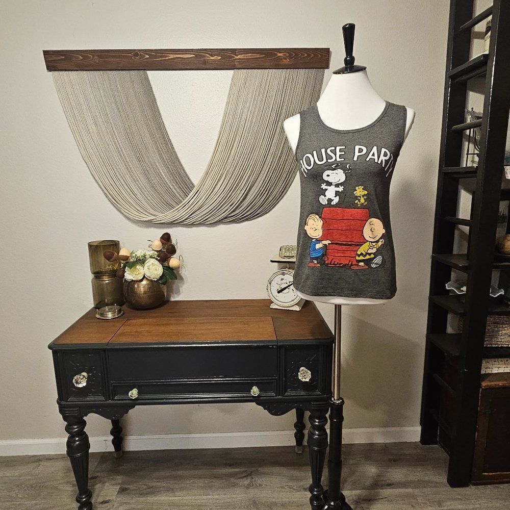 Peanuts "House Party" Tank Sz XS